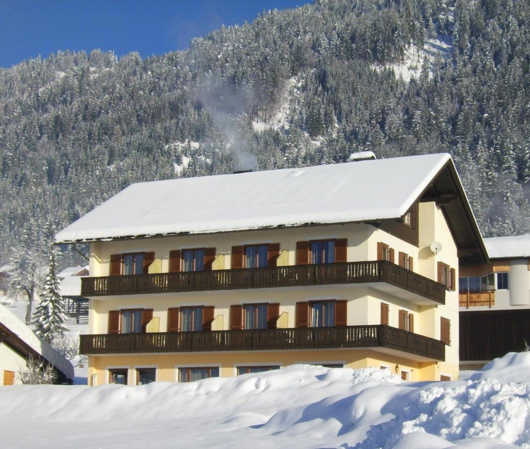 Haus Alpenfriede Hotel Weissensee Exterior photo
