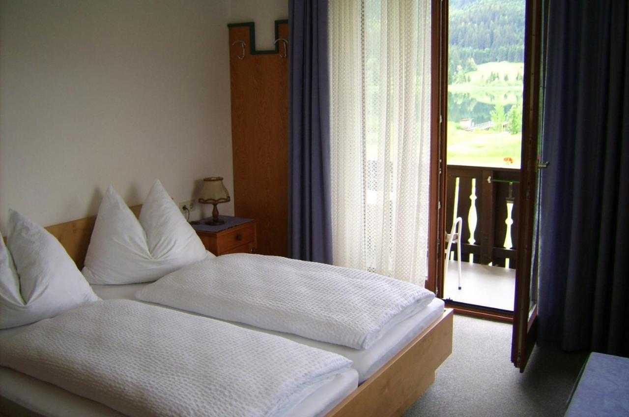 Haus Alpenfriede Hotel Weissensee Exterior photo